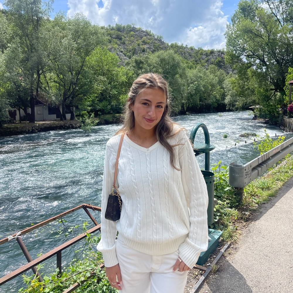 Meet your Posher, Sara